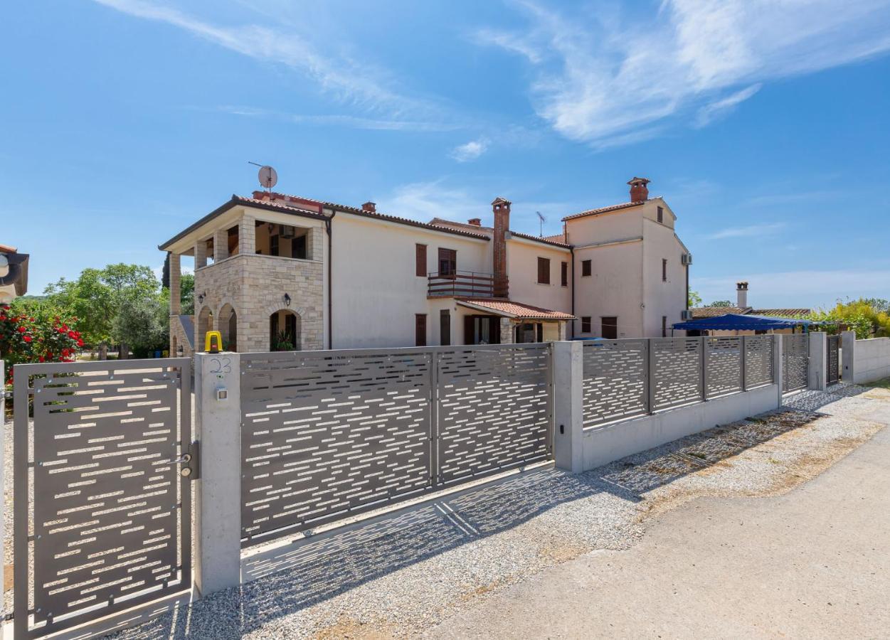 Silva Apartment Porec Exterior photo